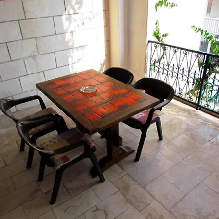 Apartments Ratac Makarska *